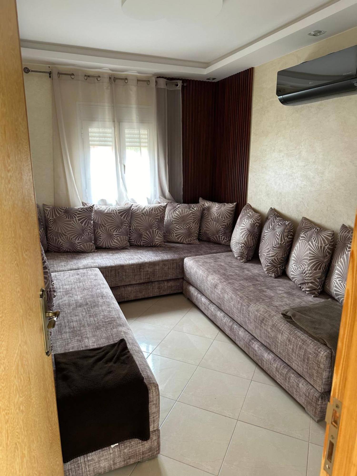 Jad - Sweet Duplex Apartment *
